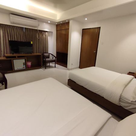 Hotel Holy Gate Sylhet Exterior photo