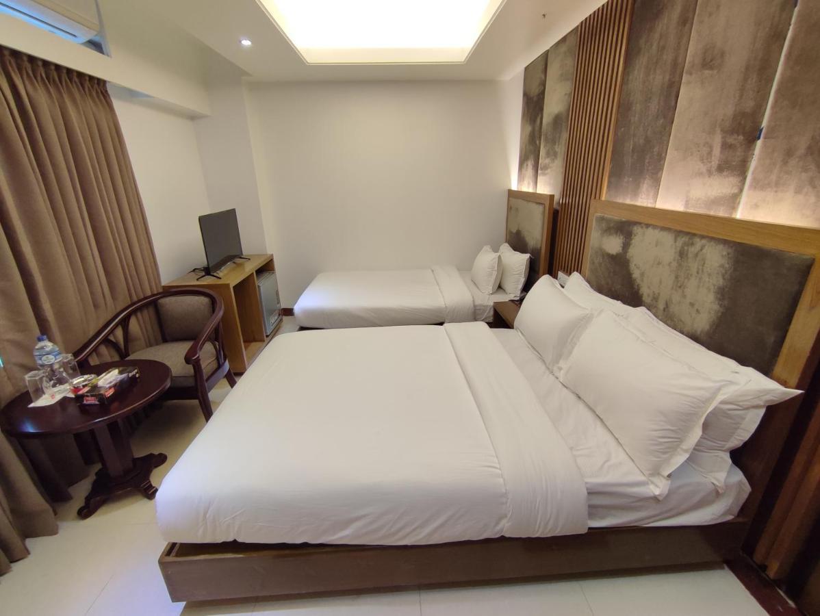 Hotel Holy Gate Sylhet Exterior photo