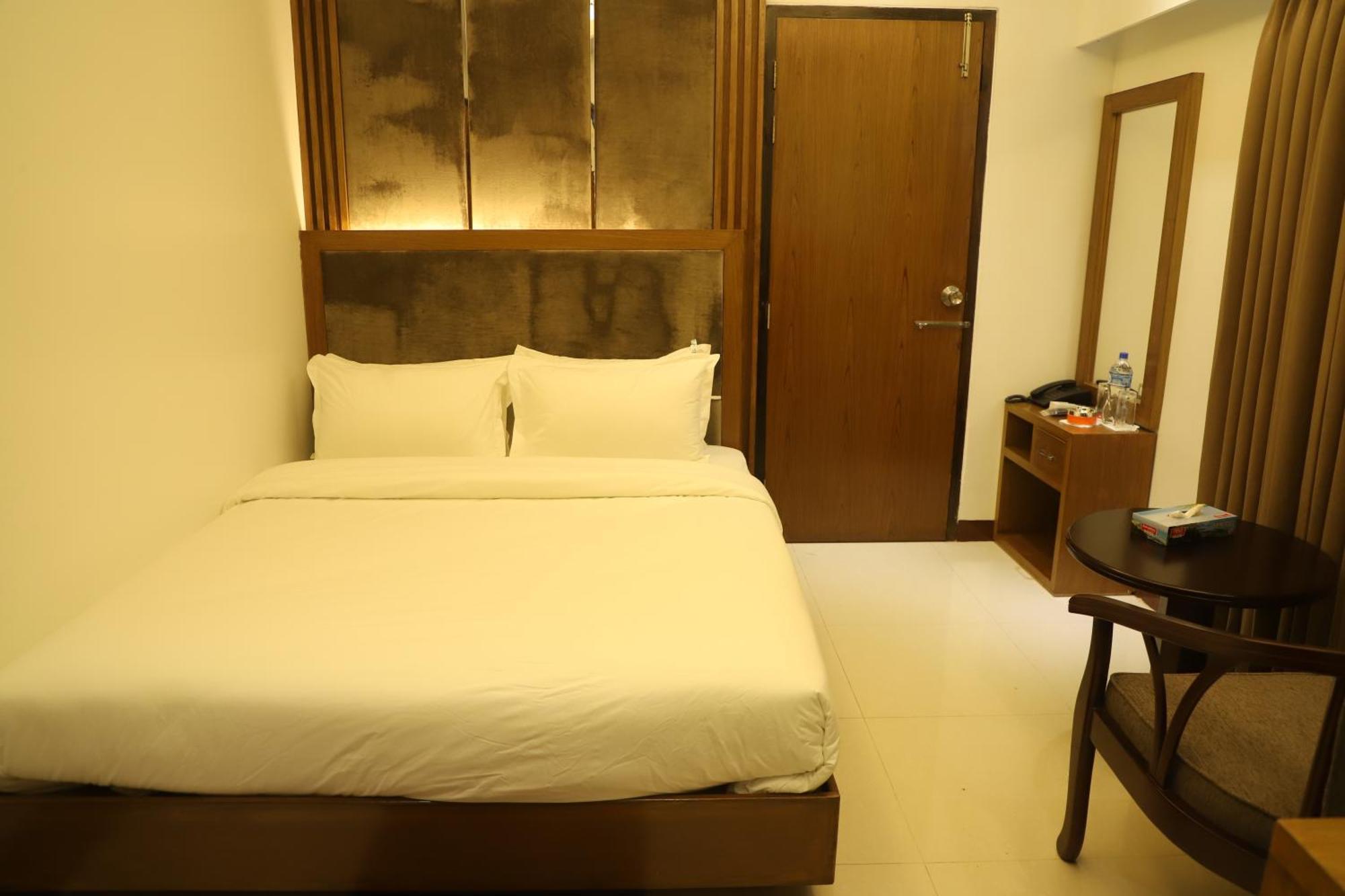 Hotel Holy Gate Sylhet Exterior photo