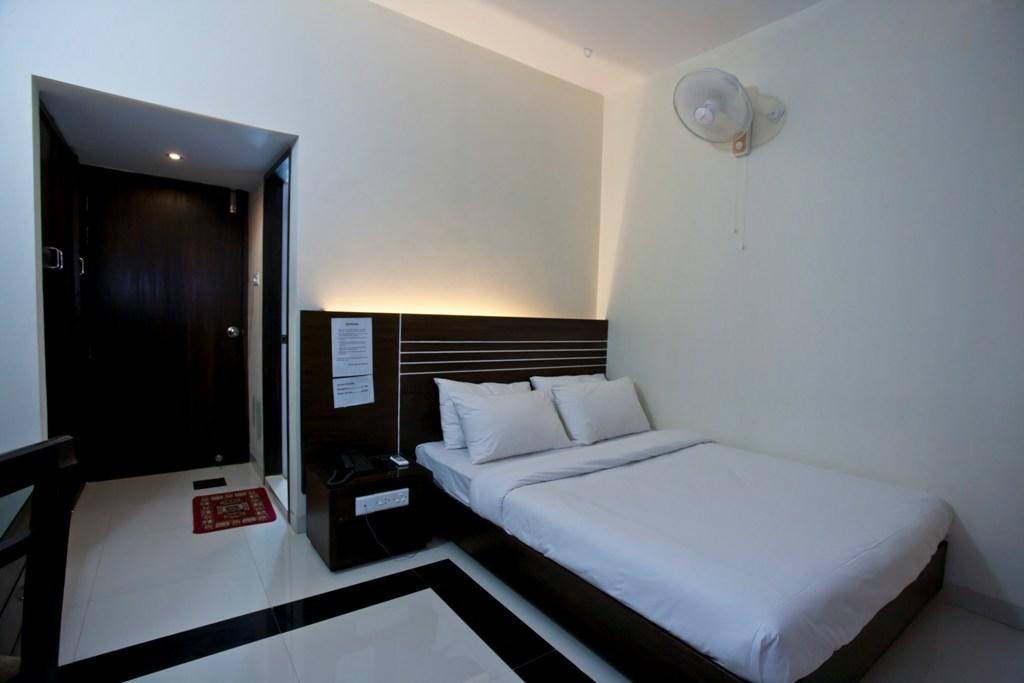 Hotel Holy Gate Sylhet Exterior photo