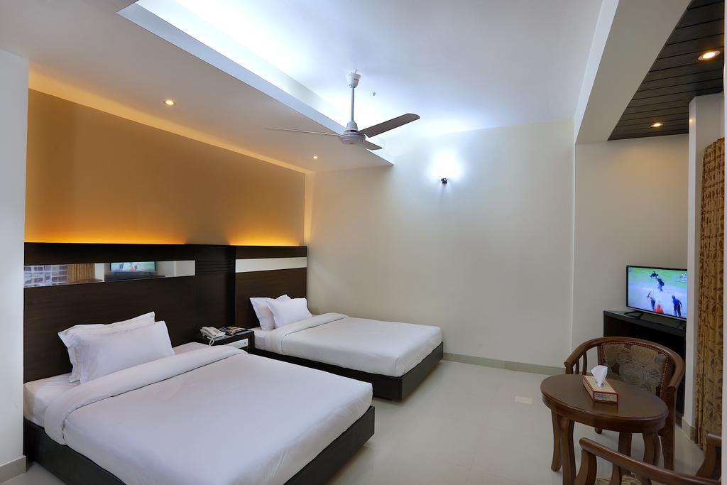 Hotel Holy Gate Sylhet Exterior photo